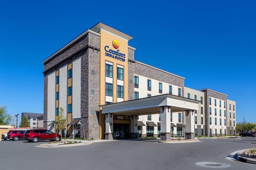 Comfort Inn & Suites Salt Lake City Airport Exterior photo